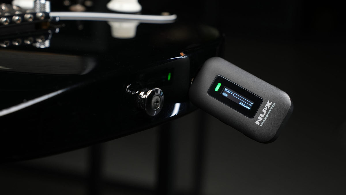 NUX C-58RC high-resolution OLED display close-up