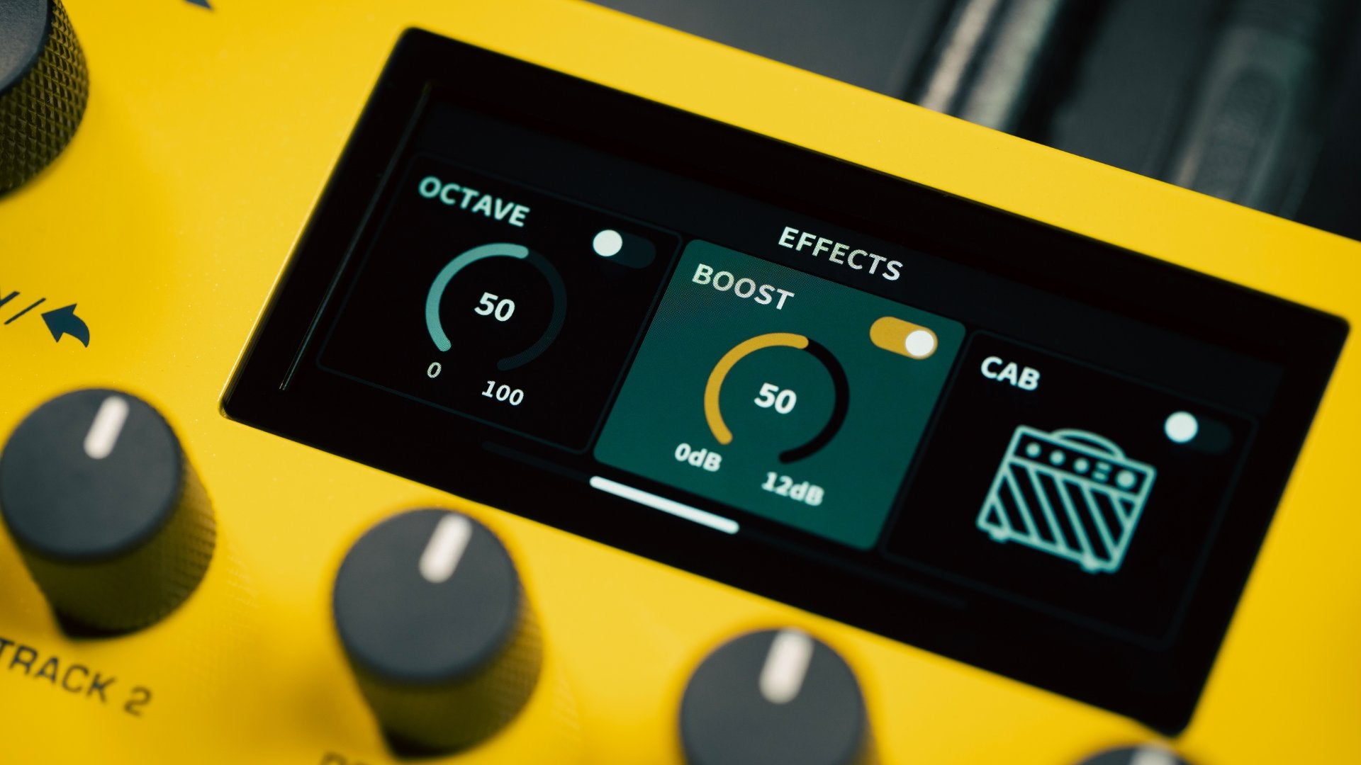dual loop stereo lcd screen showing effects options