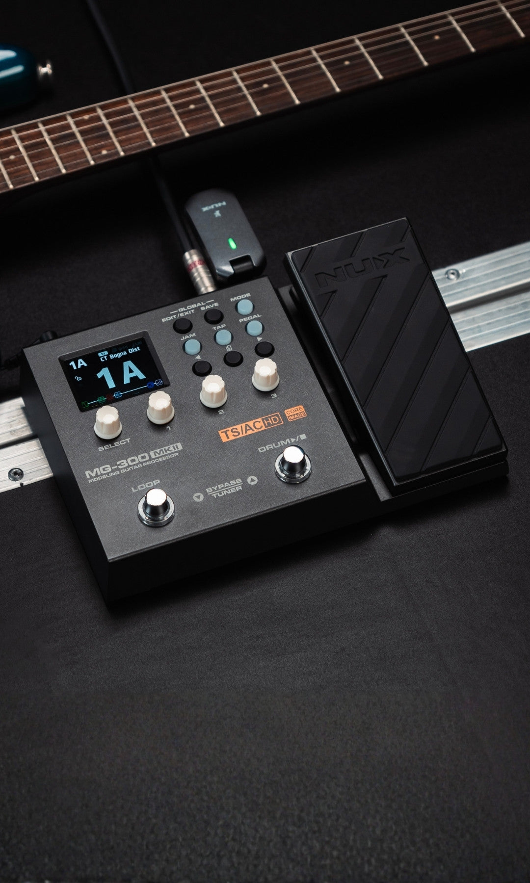 NU-X MG-300 MKII guitar modeller pedal